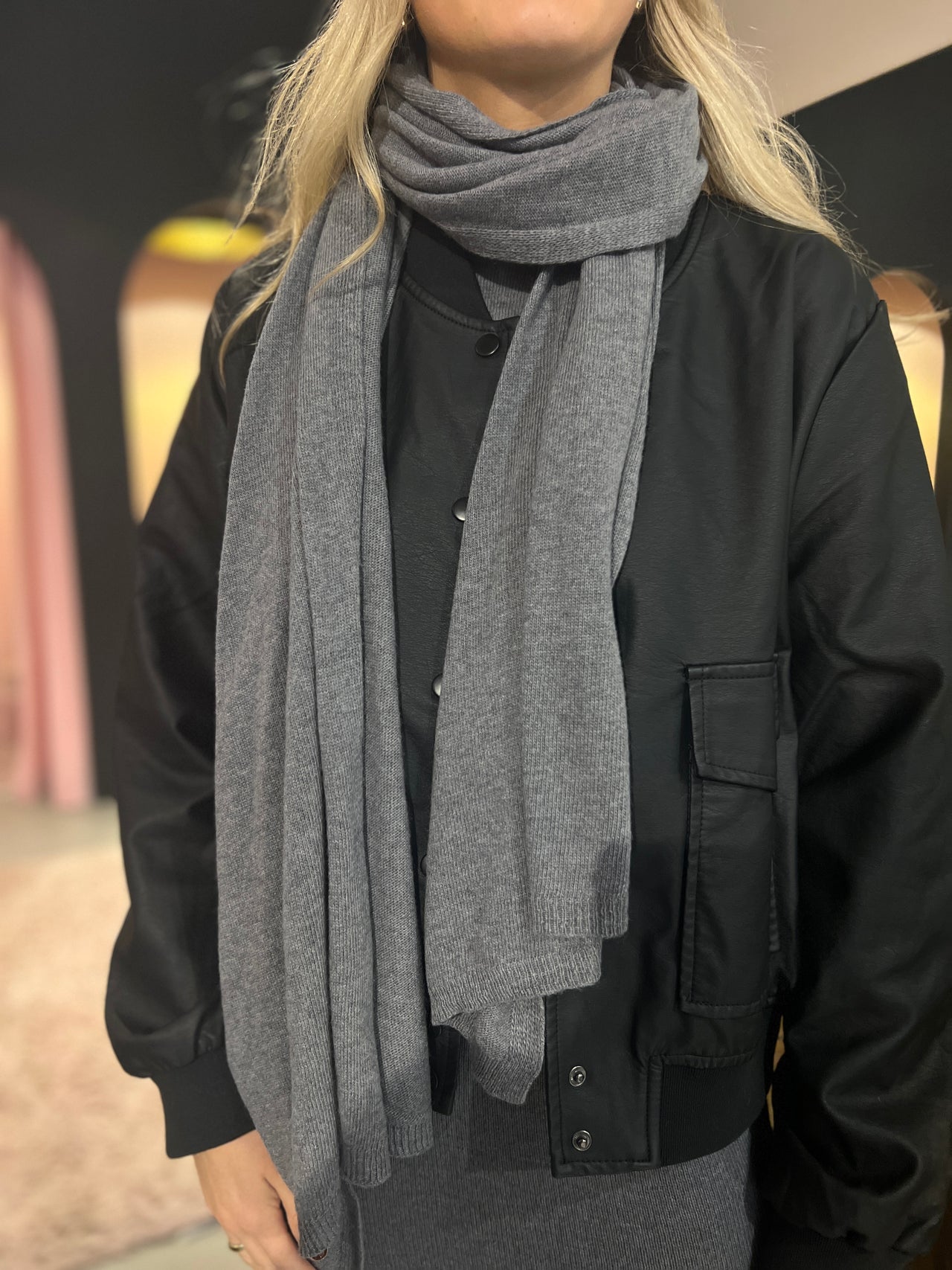 Kastgeluk  nieuw binnen  cassy cashmere sjaal grijs